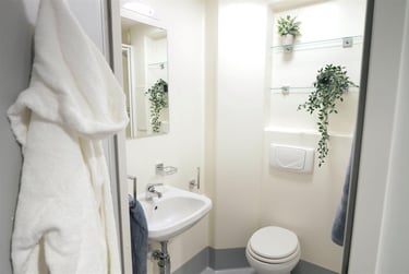 1 bed studio, Lady Lawson Street, Tollcross, Edinburgh, EH39DH - Image 5